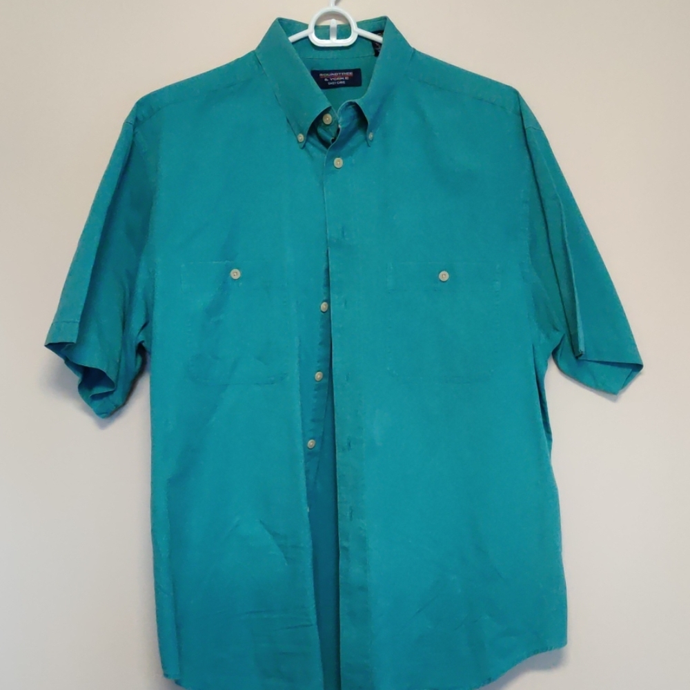 Teal green roundtree and Yorke short sleeve button